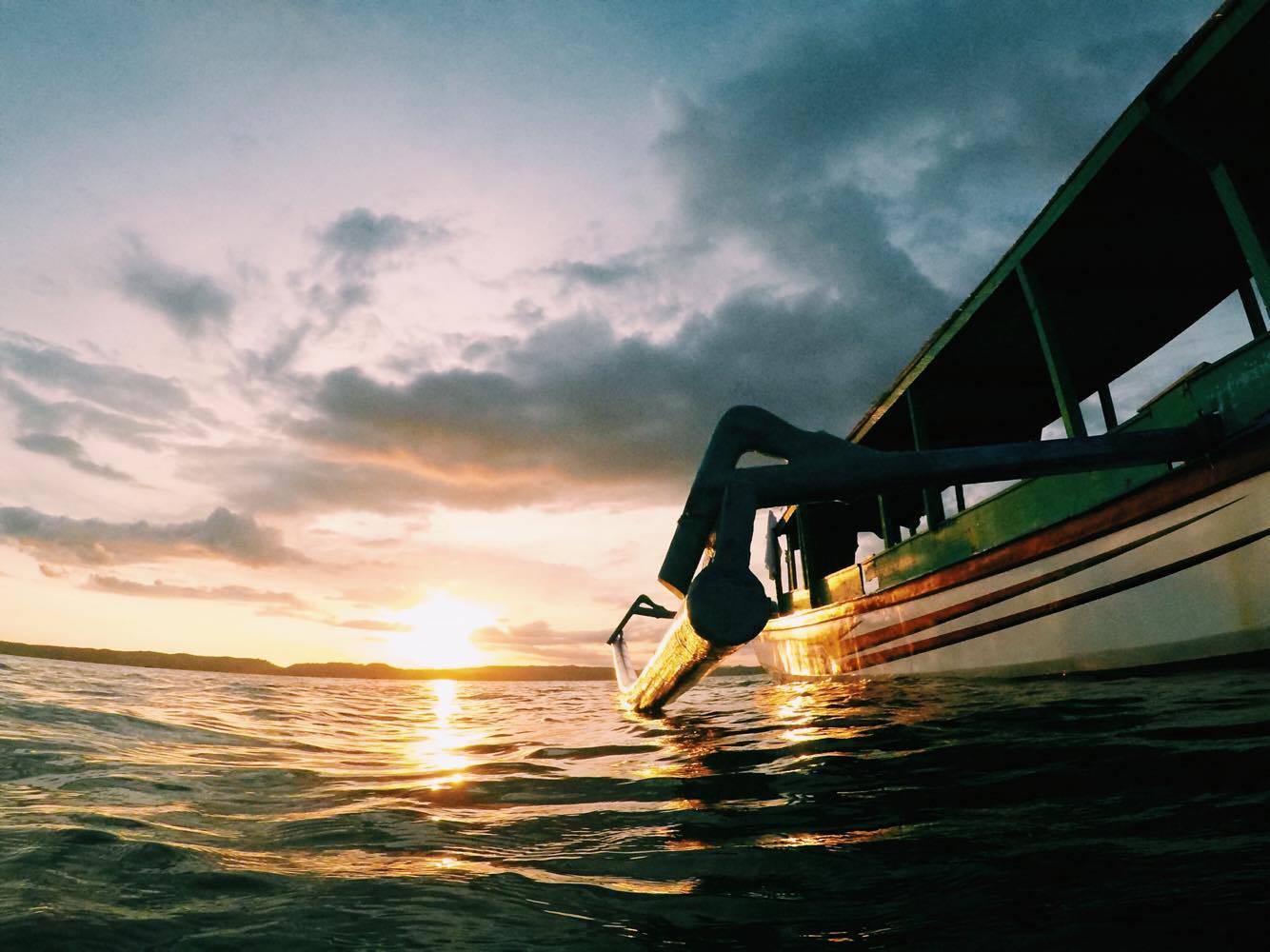 Surfing Lombok