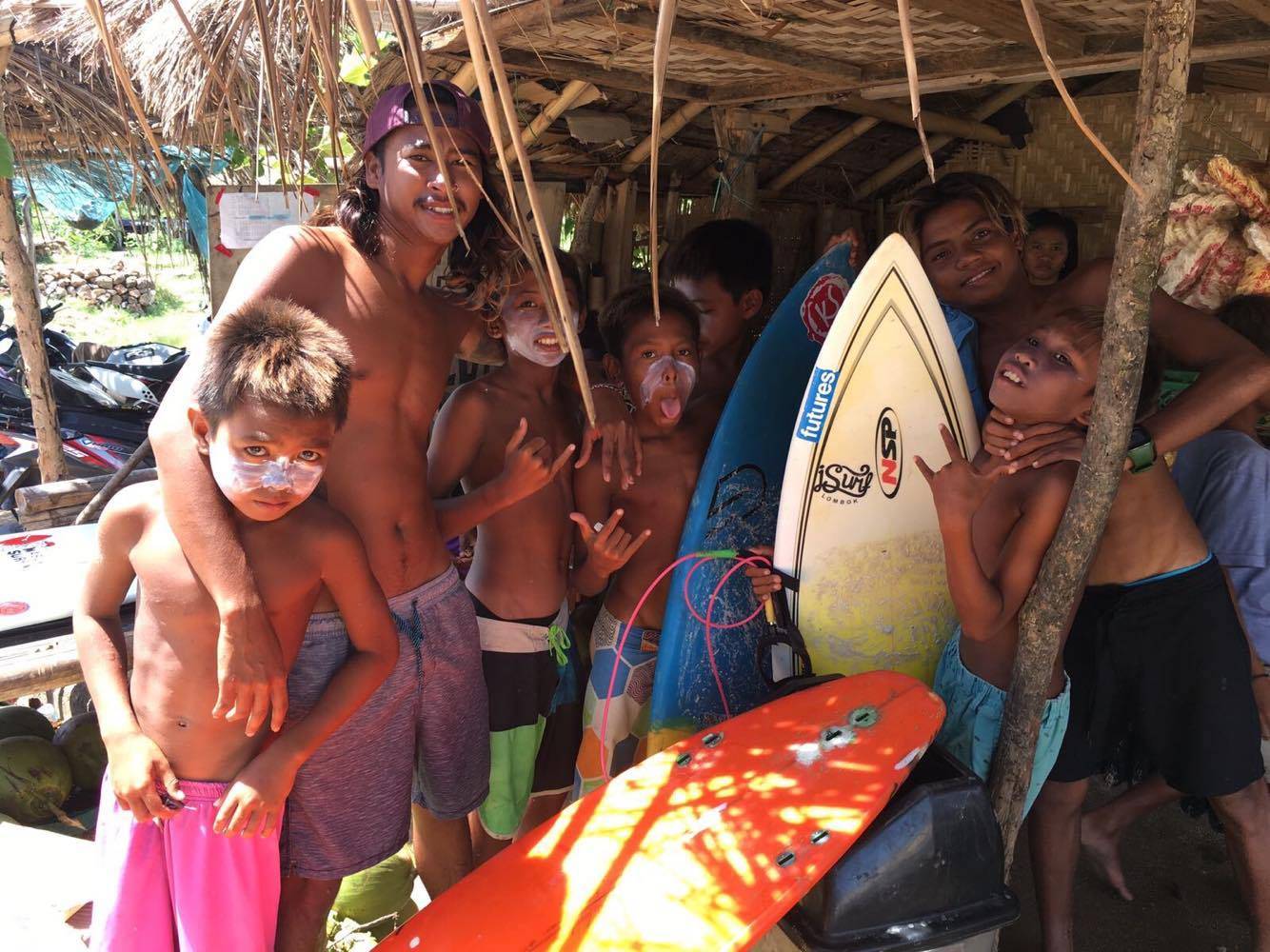 Surfing Lombok