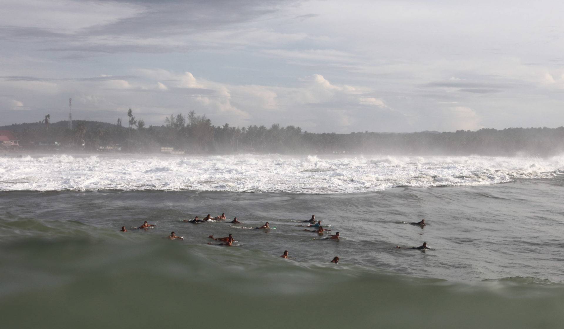 Surfing Nias