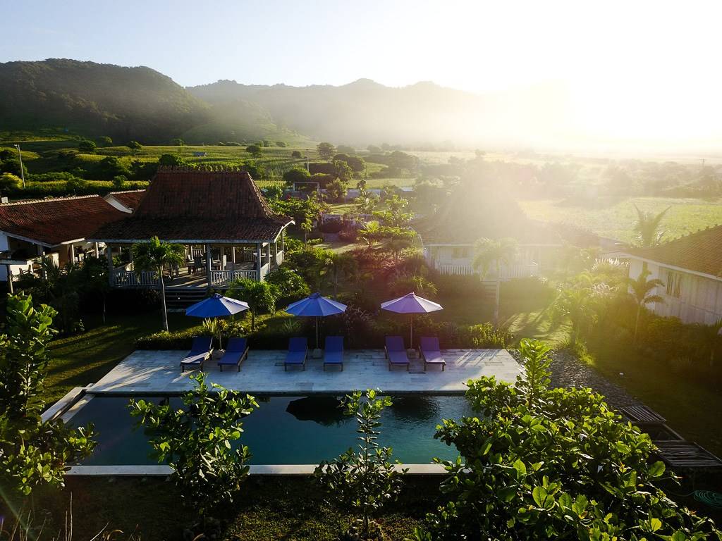 Sunrise over Mambo Surf Lodge