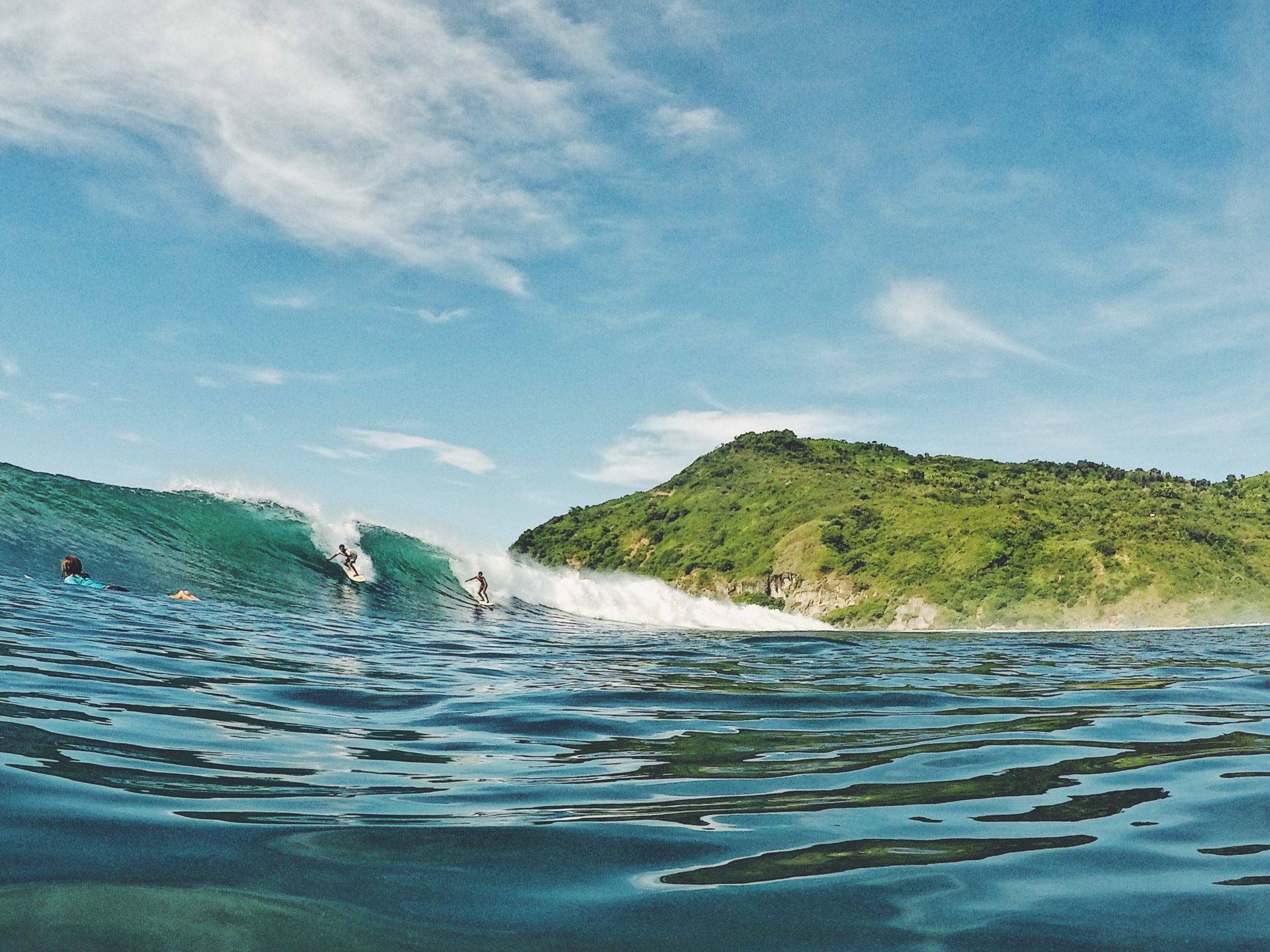 Surfing Lombok