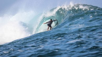 Photo of “Komang, Why Do You Take Such Small Barrels?!” – Lakey Peak Showing its Teeth.